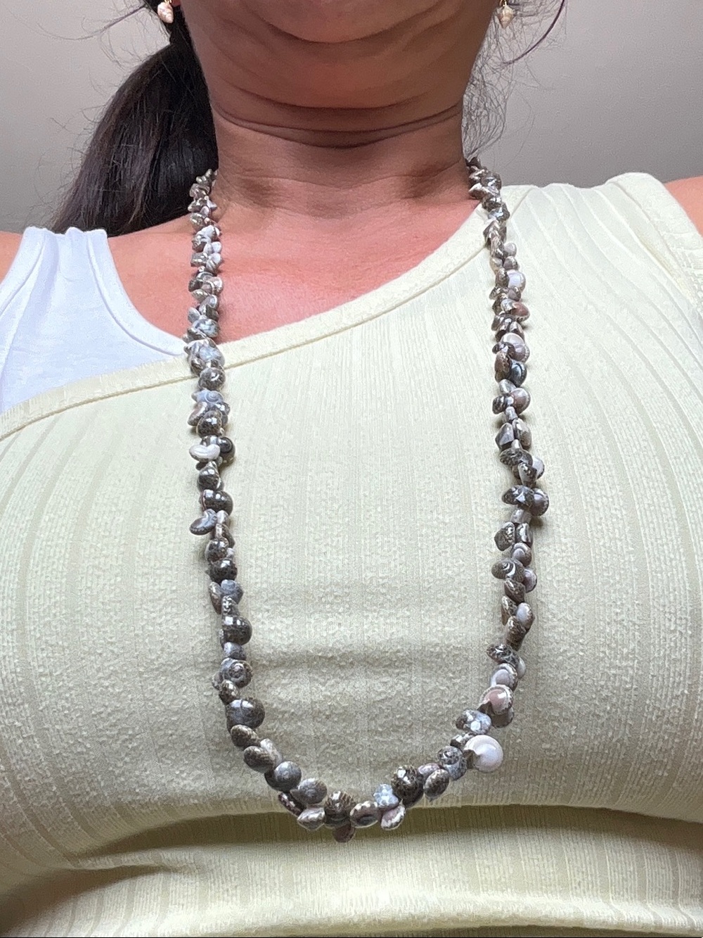7 Handmade Multi-Strand Shell Necklaces - Picture 5 of 9